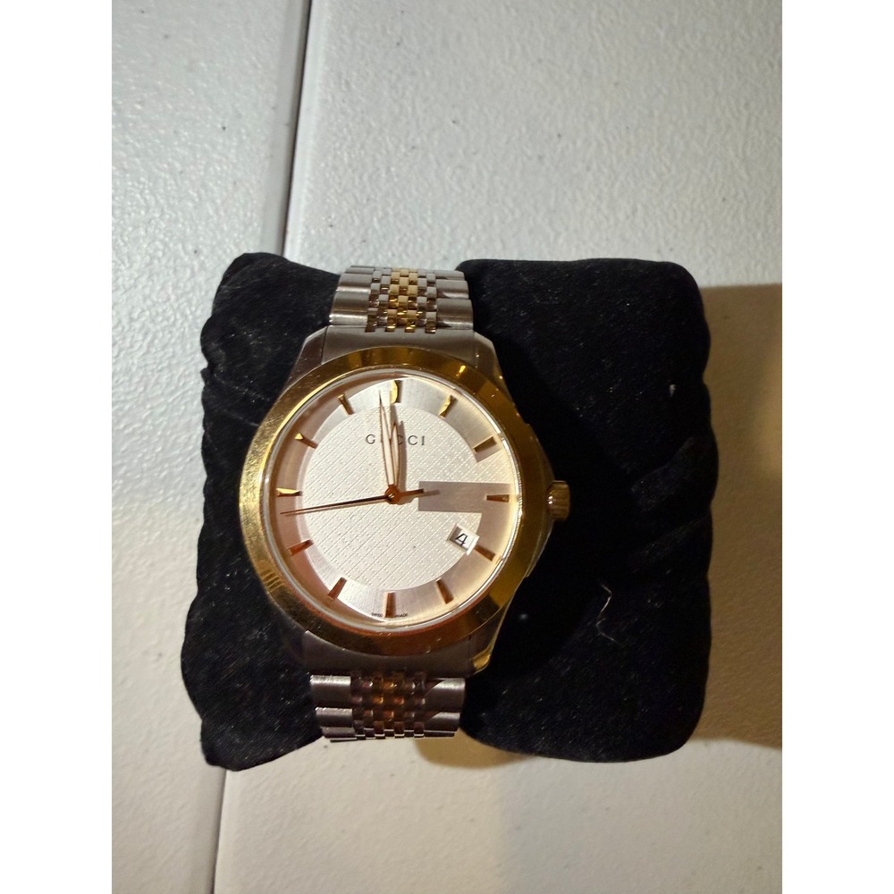Gucci Swiss Made Stainless Steel Two Tone Date Watch Men's Elegant Classic